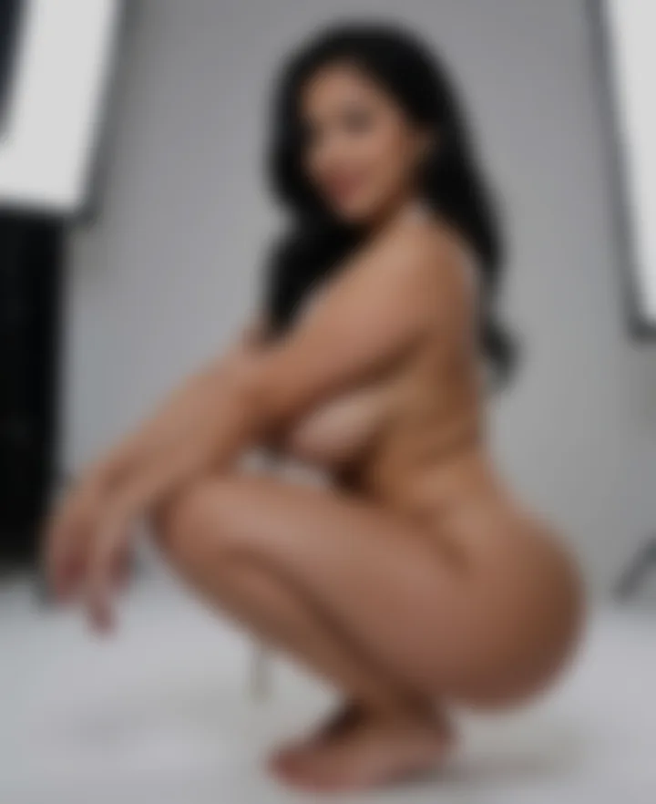 Dulce, 35, a private photo, blurred until unlocked